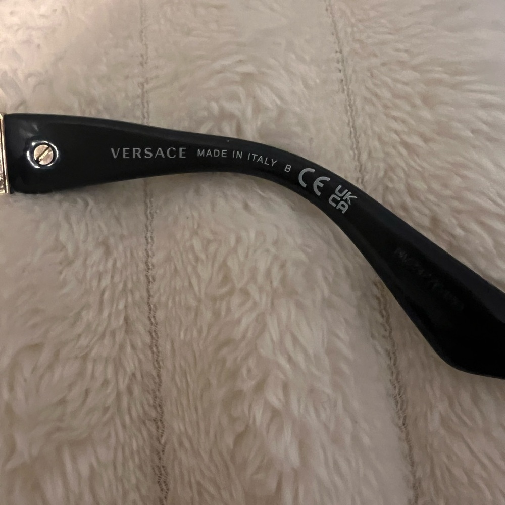 Authentic Versace Sunglasses - image 3